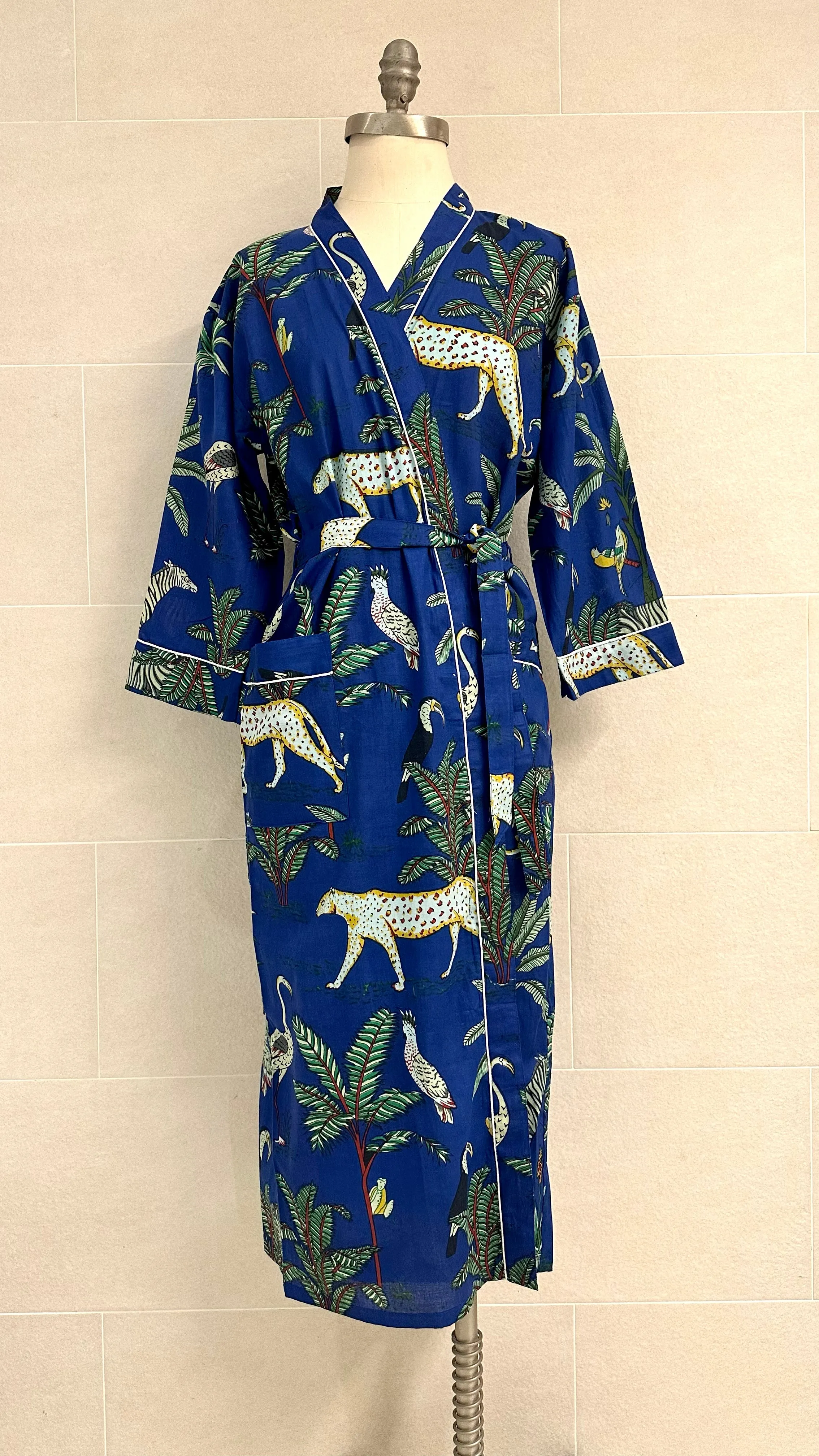 BATH ROBE