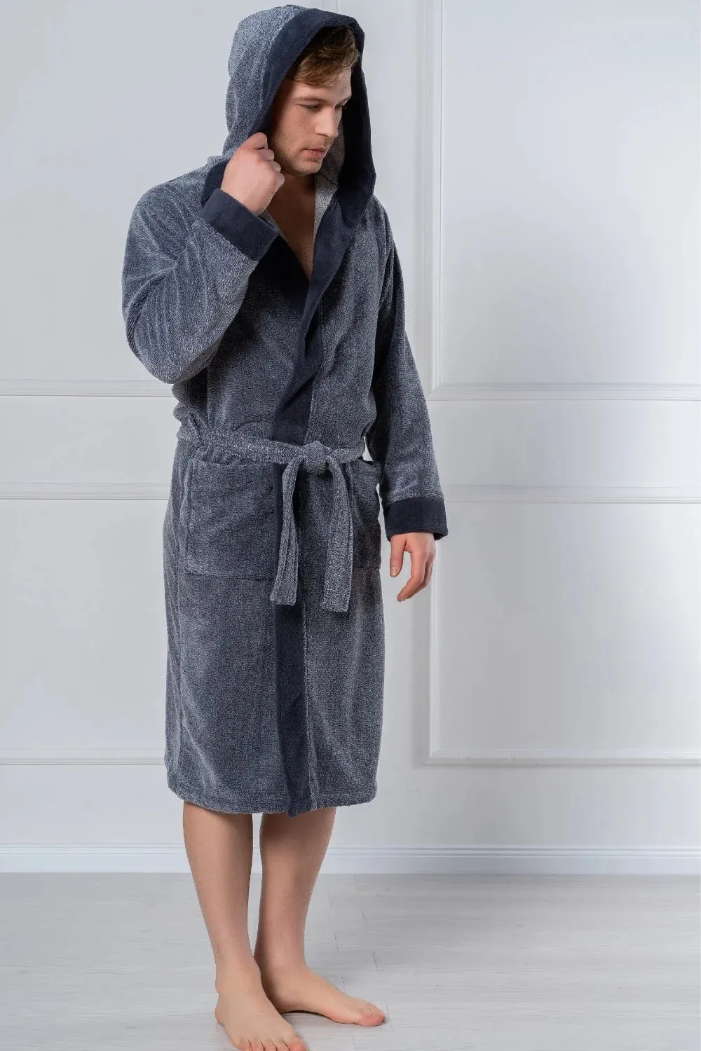 CottonSoft Men’s Hooded Bathrobe – Natural Comfort and Modern Style