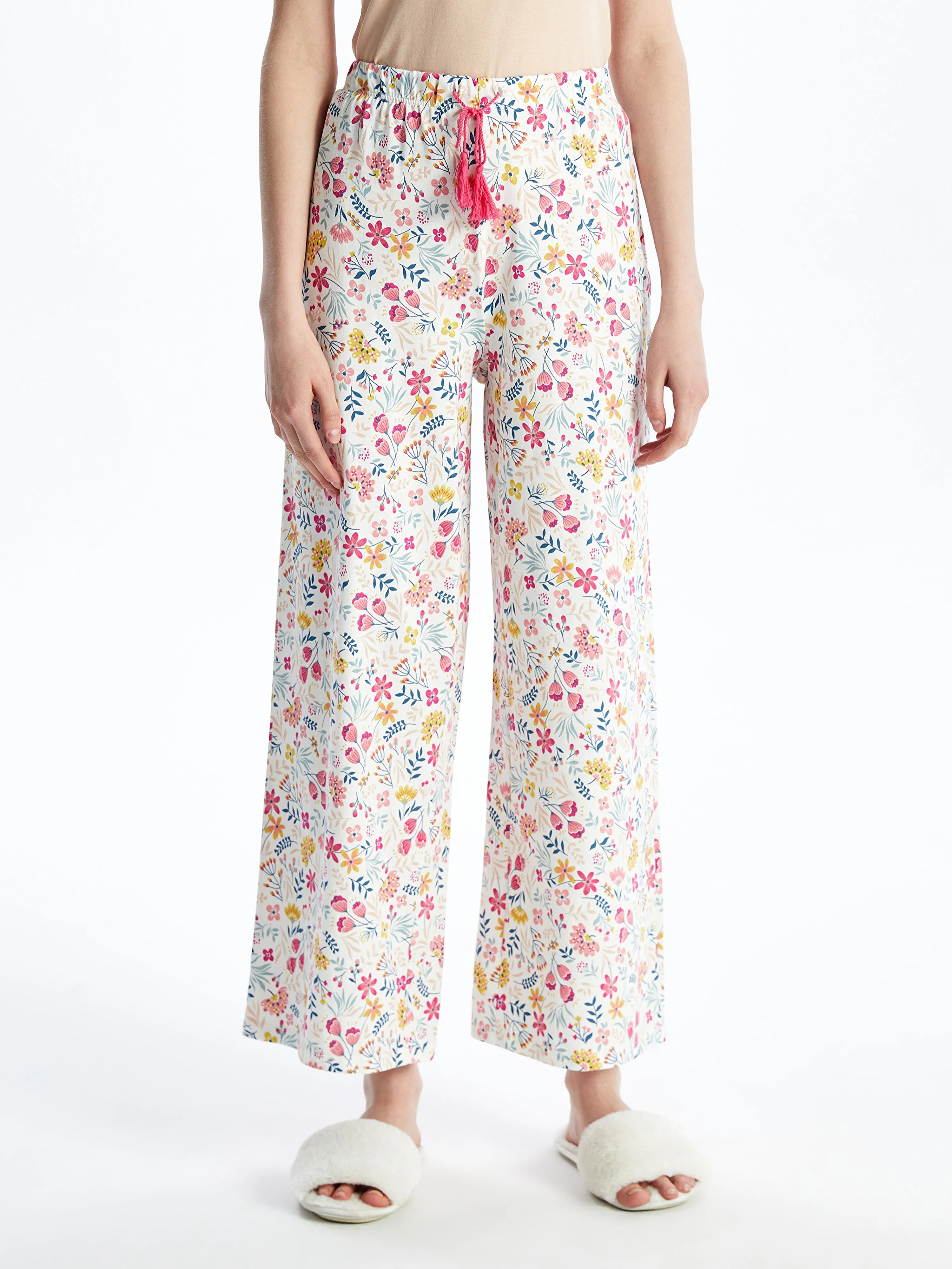 Floral Women Capri Pajama Bottoms with Elastic Waistband