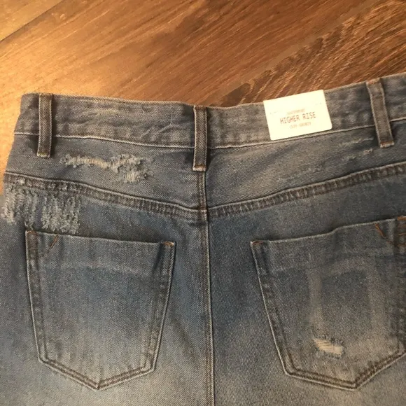 Gibson Latimer Higher Rise Cuff Shorts