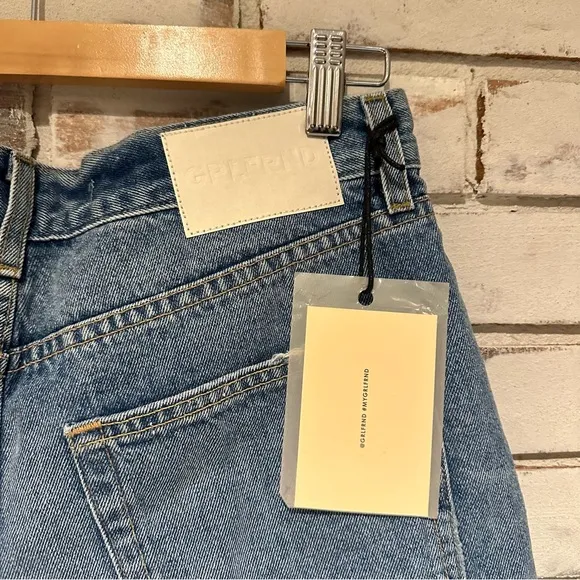 Grlfrnd low rise boyfriend Jean shorts size 26 NWT
