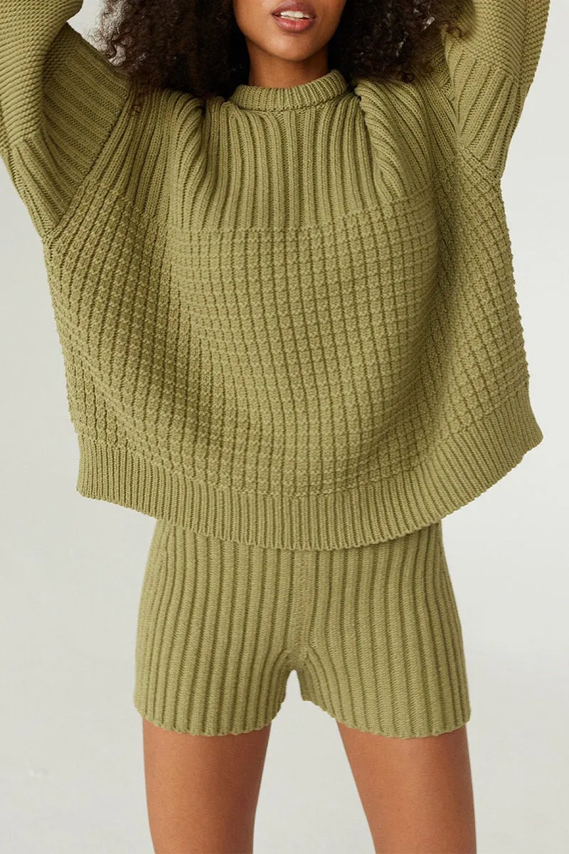 HUQ1063 Knit Crochet Top & Shorts Set