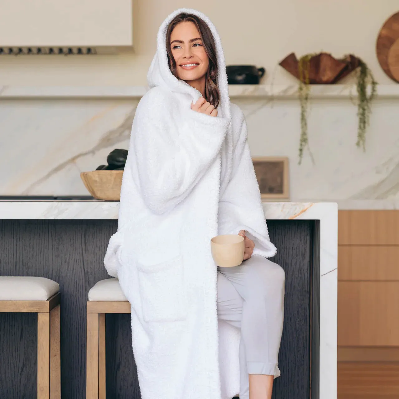 Kashwere Ultra Plush White Signature Hooded Robe Chenilla Classic