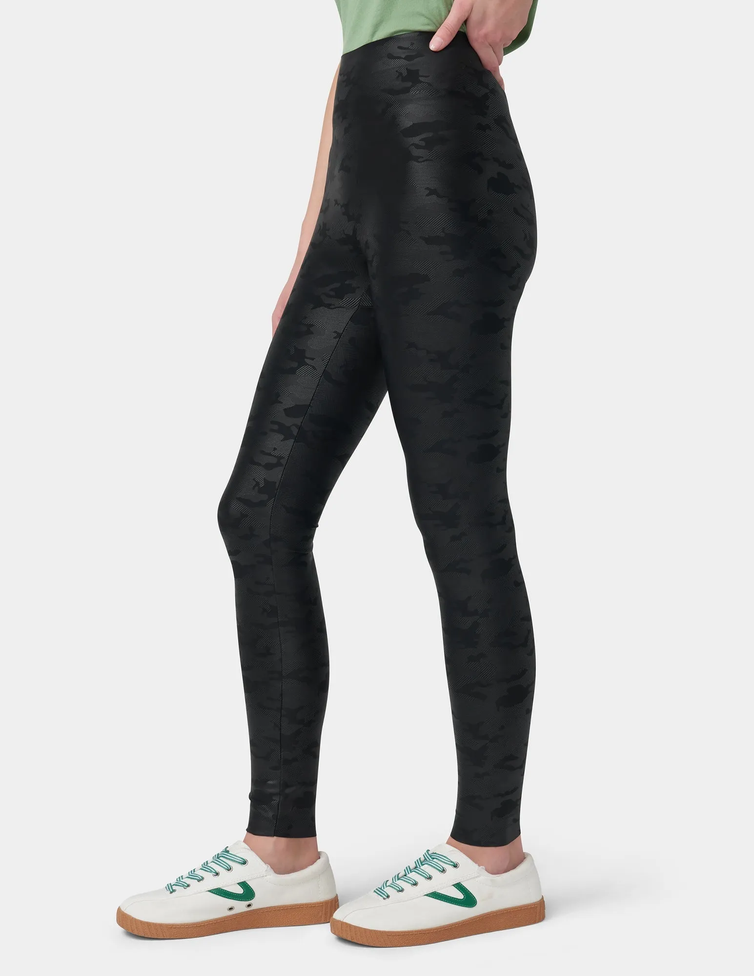 Layering Weightless High Rise Leggings