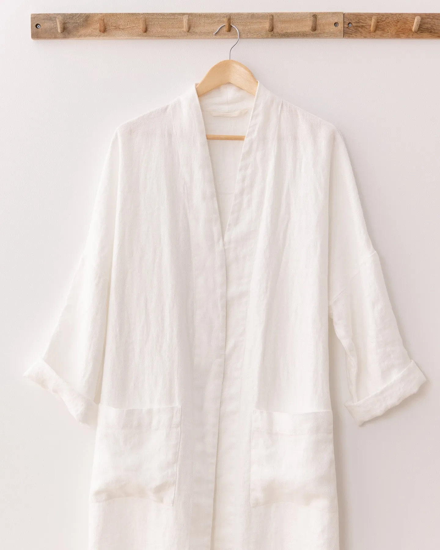 Linen Bathrobe in White