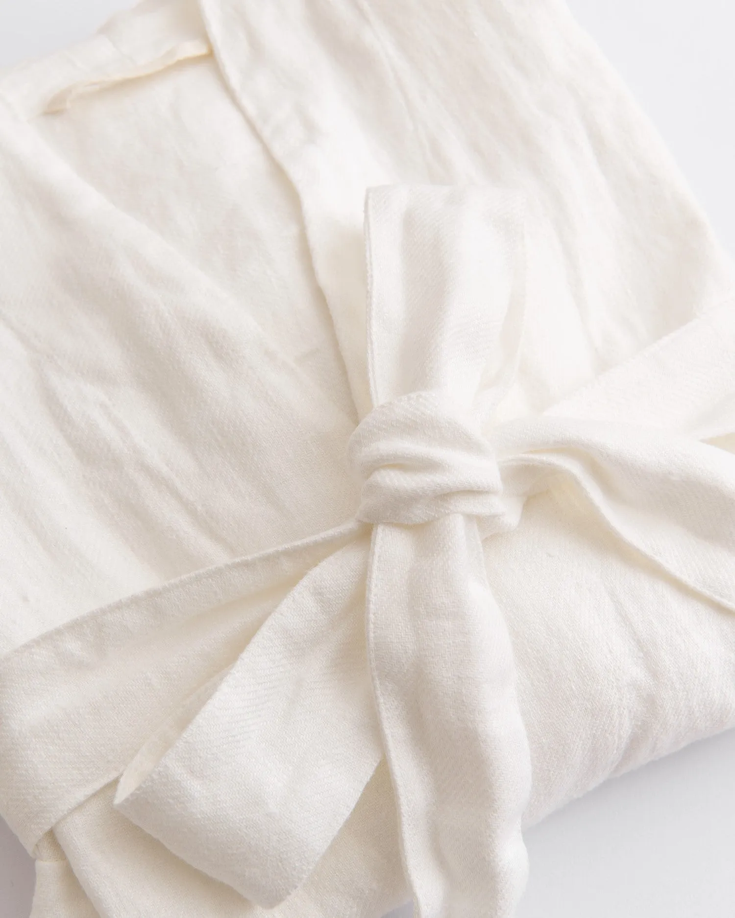 Linen Bathrobe in White