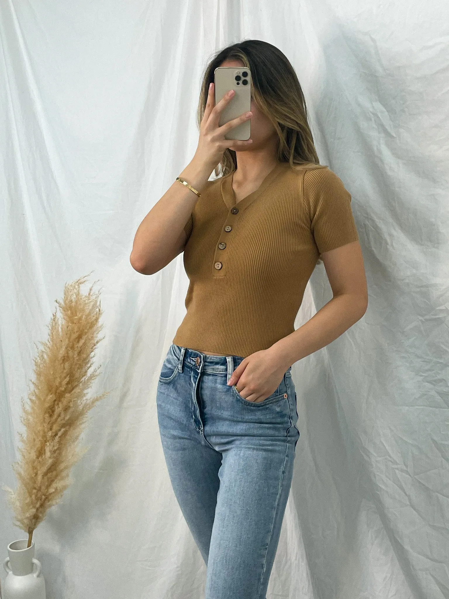 MACY KNIT TEE - TAN