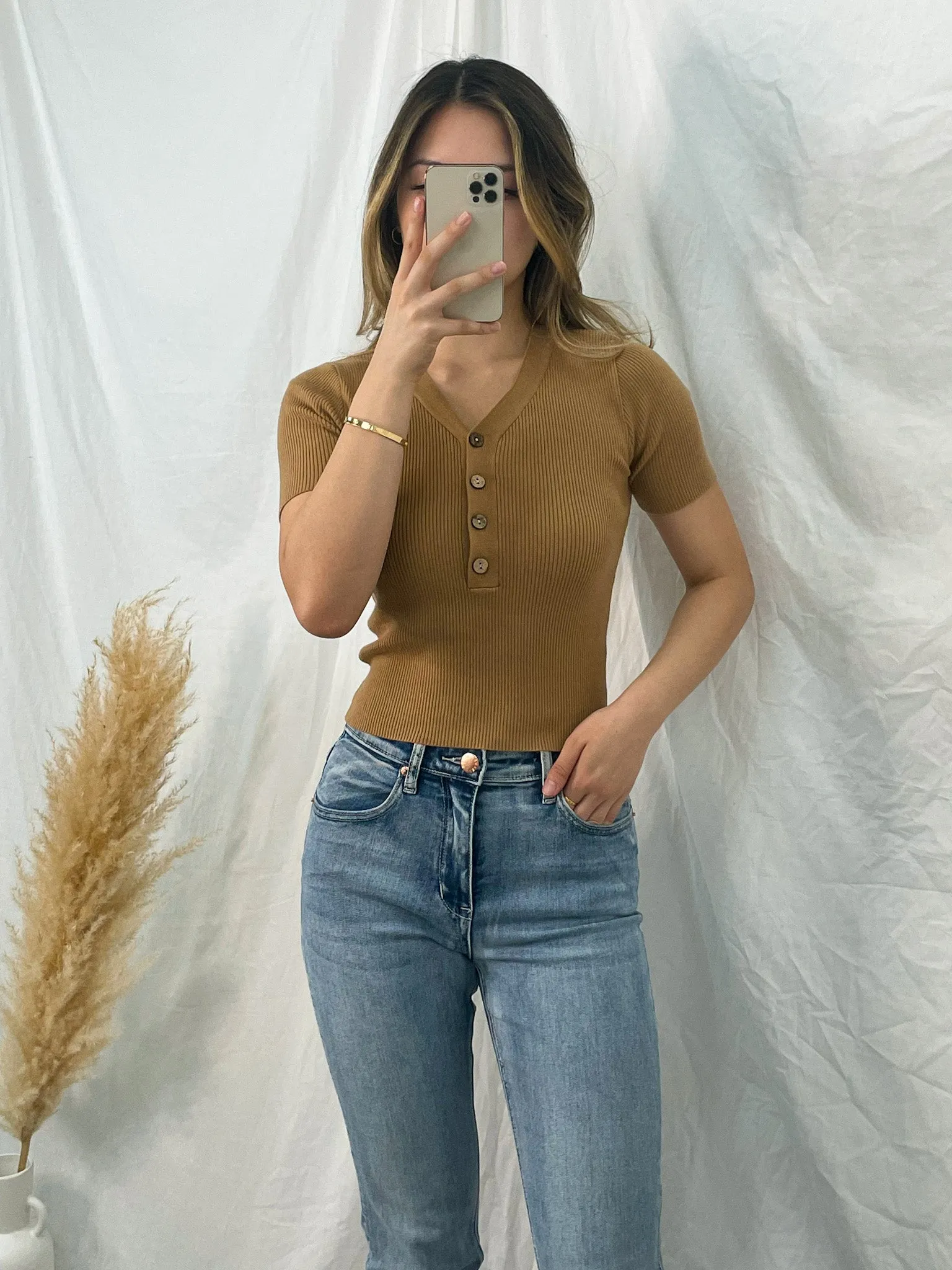 MACY KNIT TEE - TAN