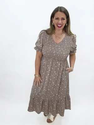 MOCHA FLORAL SMOCKED TOP SHORT SLEEVE DRESS