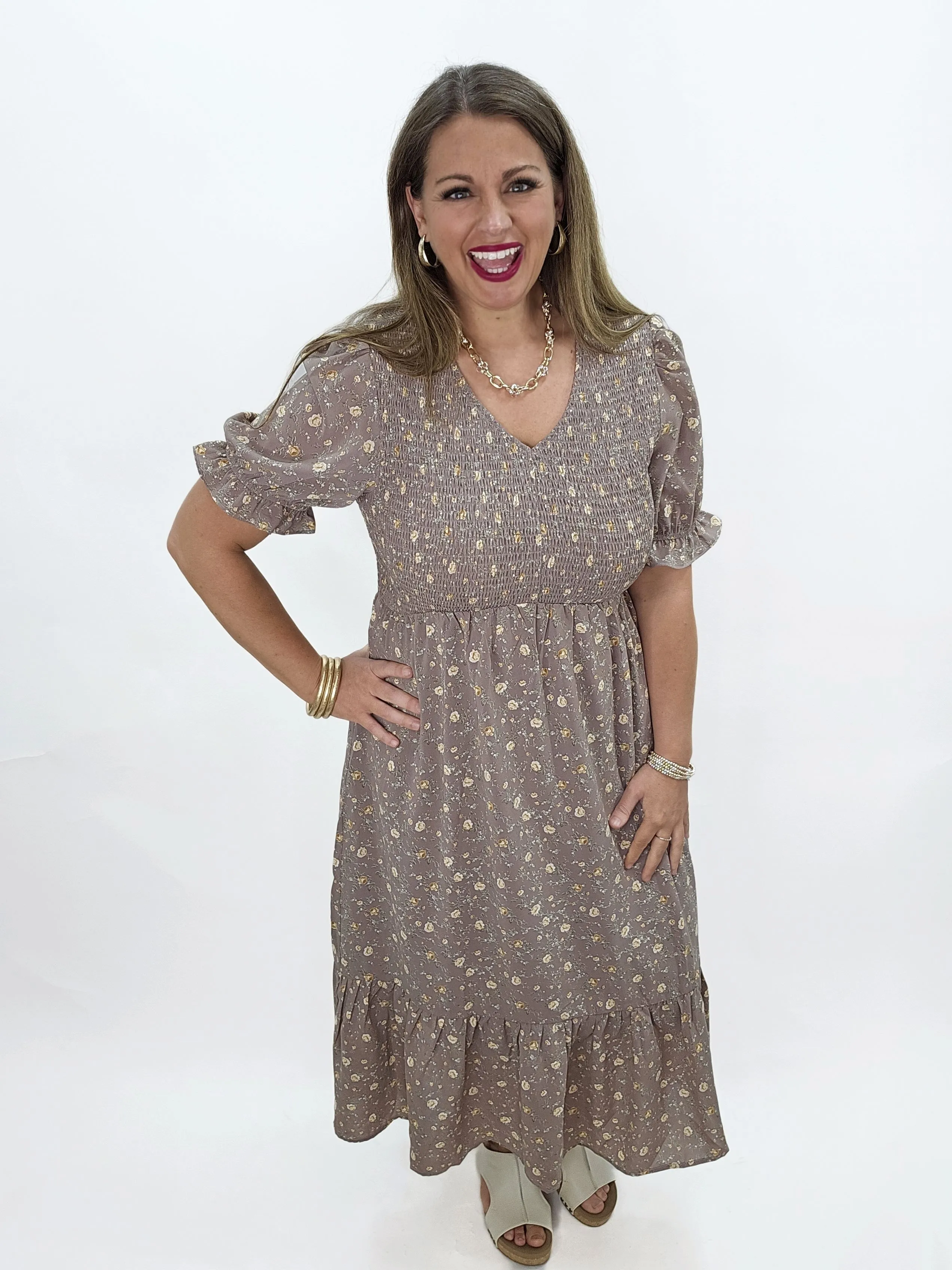 MOCHA FLORAL SMOCKED TOP SHORT SLEEVE DRESS