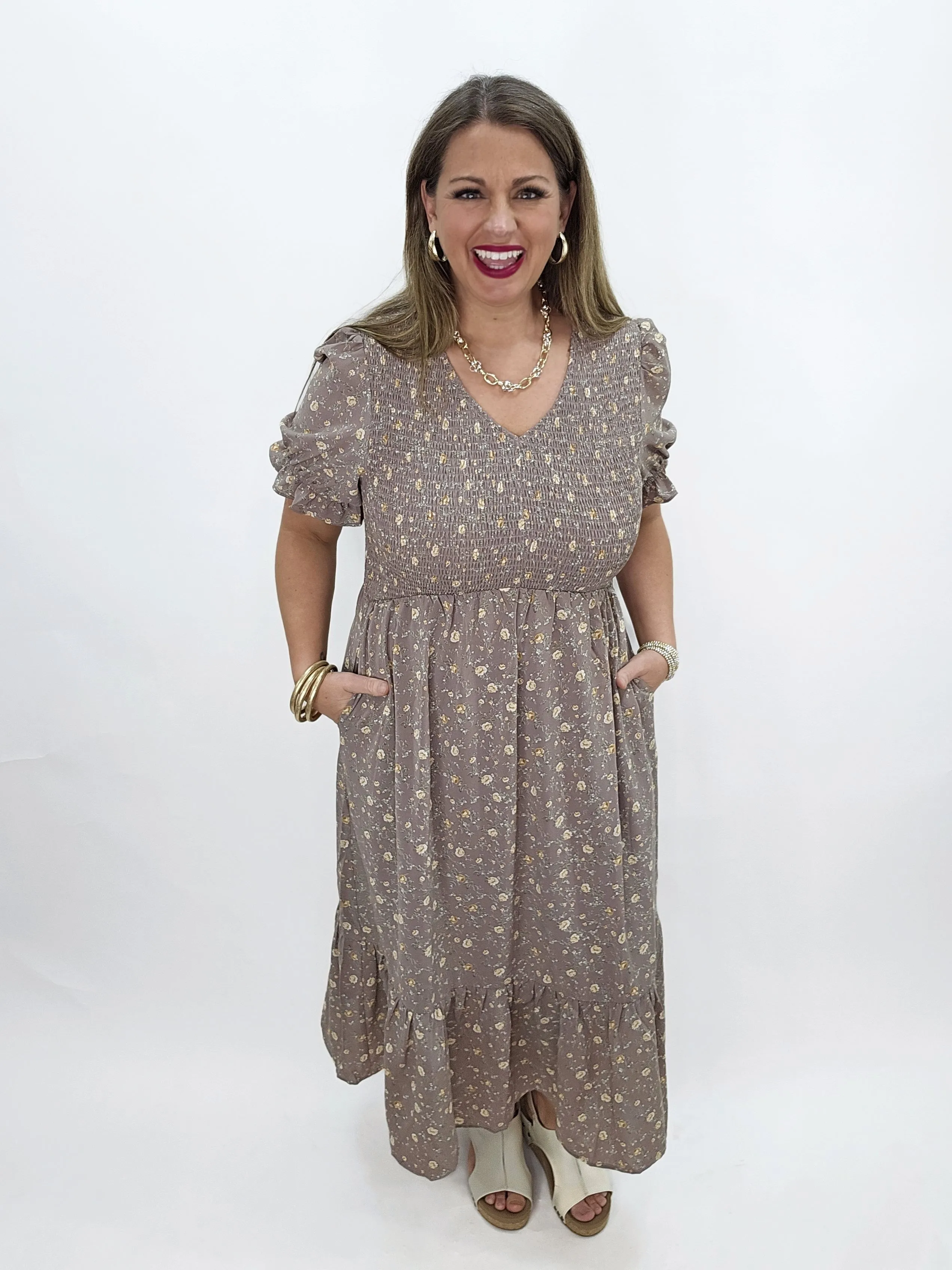 MOCHA FLORAL SMOCKED TOP SHORT SLEEVE DRESS