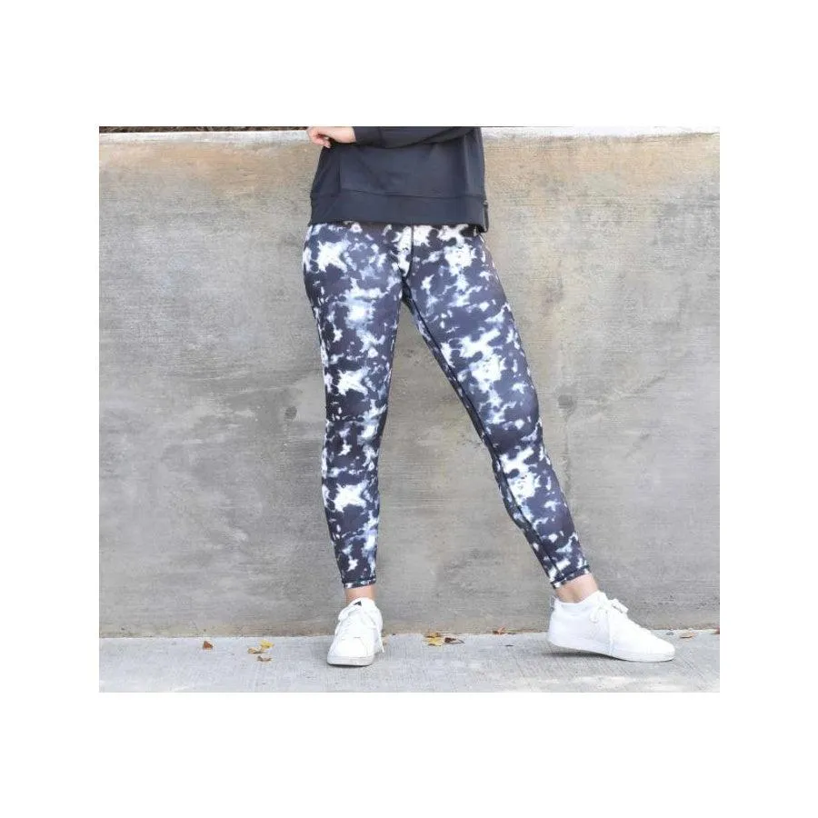 Mud Pie Ziggy Black Tie-Dye Leggings