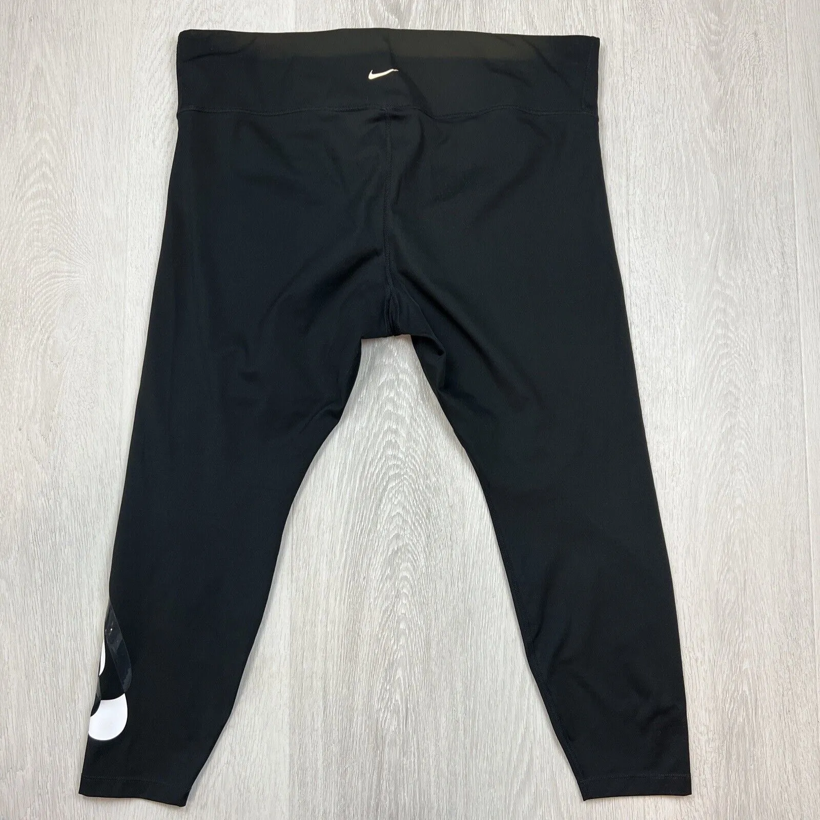 Nike Womens Dri-Fit Cropped Leggings Size 2XL