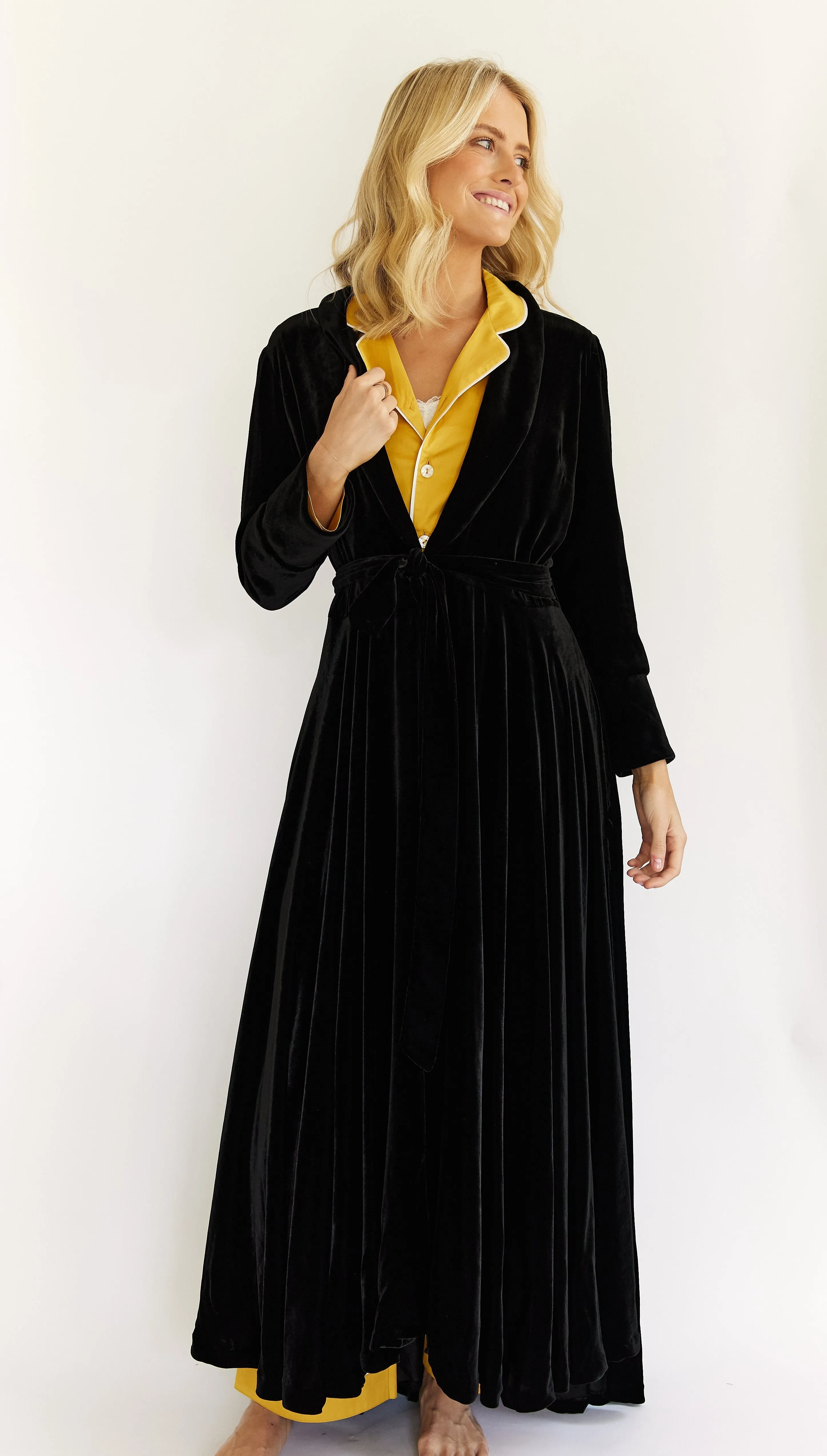 Noir Couture Robe