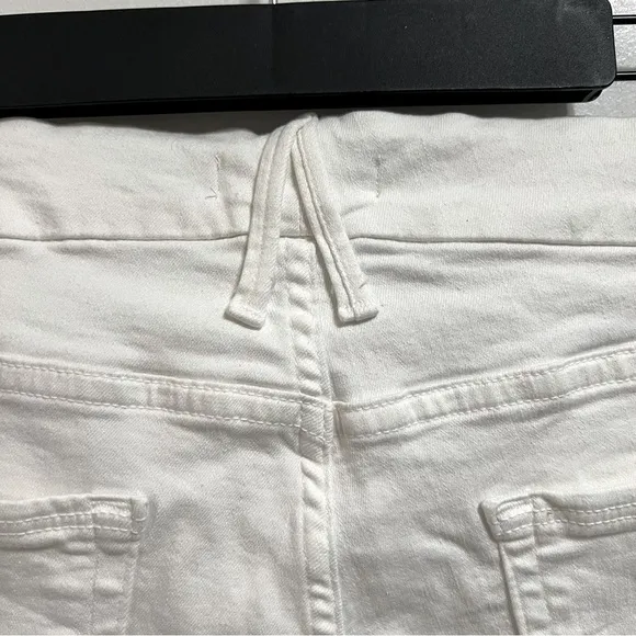 NWT GOOD AMERICAN Cut Off Shorts Gash403 White