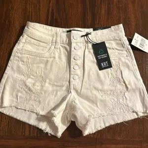 NWT Kut From the Kloth shorts. Size 00. Waist flat 13.5”. Inseam 3”. Rise 10.5”.