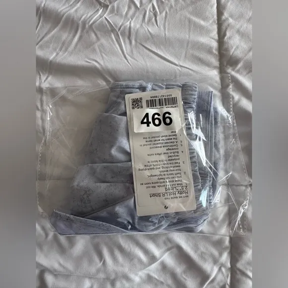 NWT LULULEMON VDPM/PSLB Pastel Blue Low Rise Lined 2.5&quot; Hotty Hot Shorts 6