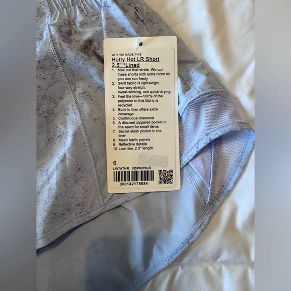 NWT LULULEMON VDPM/PSLB Pastel Blue Low Rise Lined 2.5&quot; Hotty Hot Shorts 6
