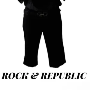Original line authentic Rock &amp; Republic tailor made black dress shorts size 4