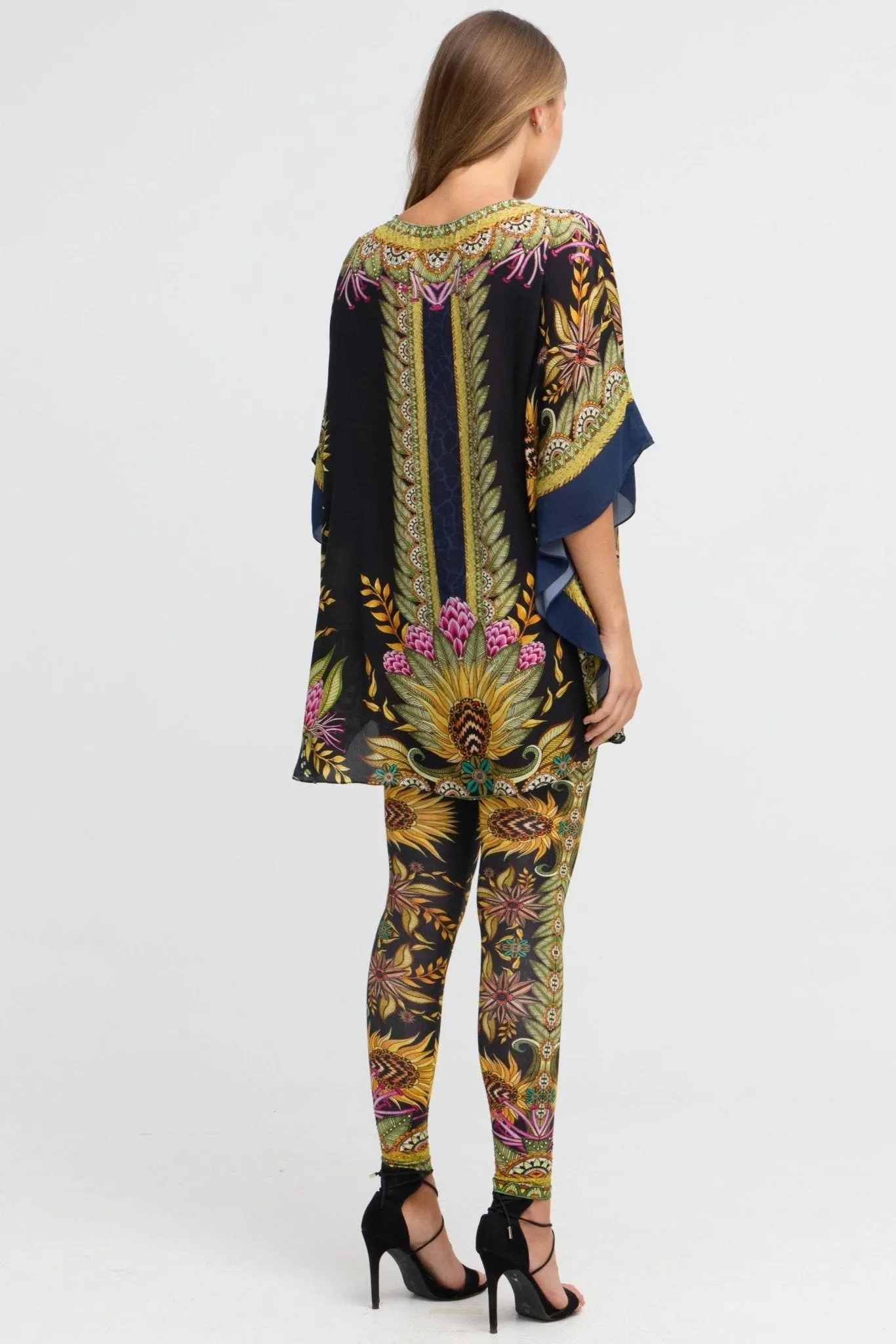 Queen Of Savannah Leggings
