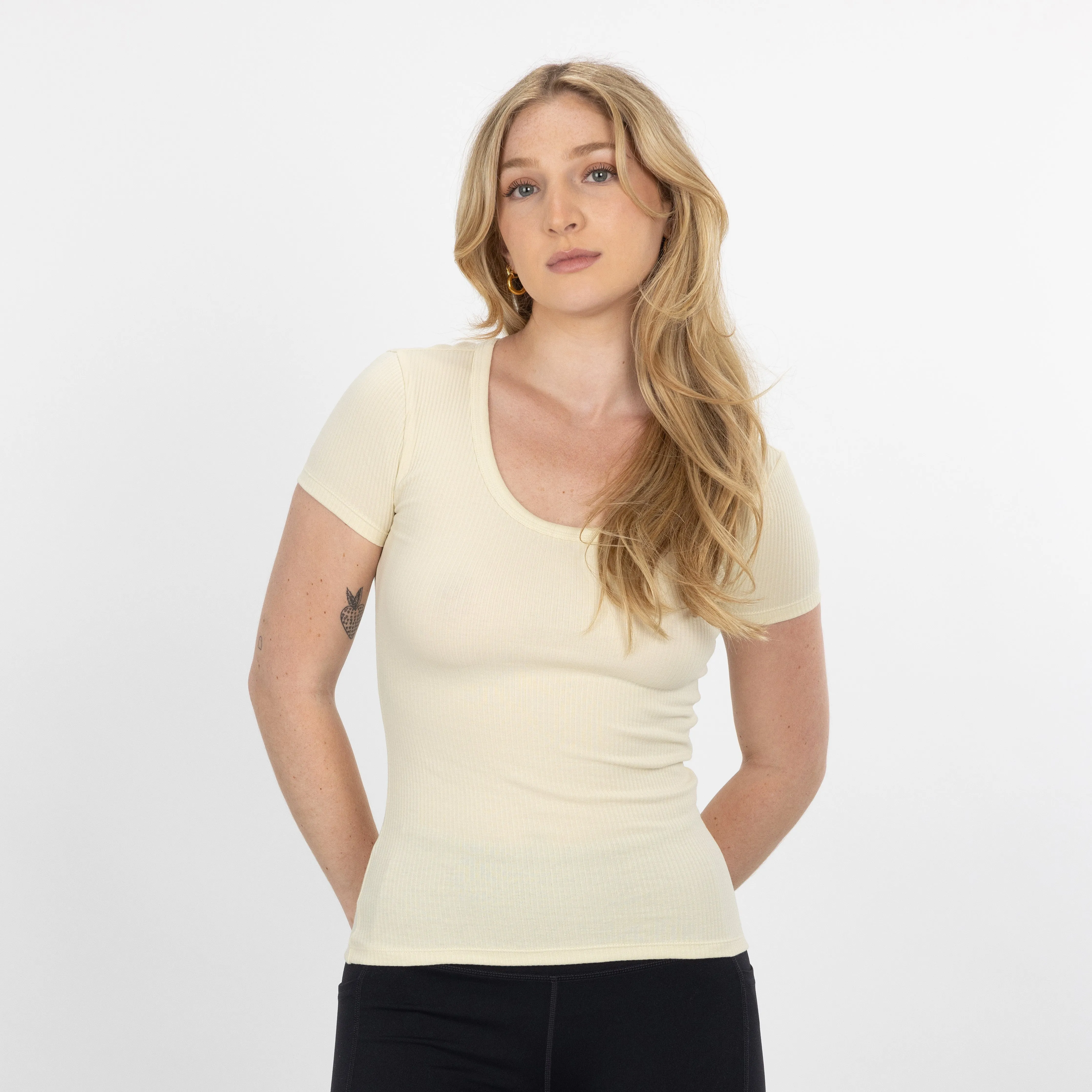"Chunky" Cotton / Spandex Short Sleeve Scoop Neck Top - White Asparagus