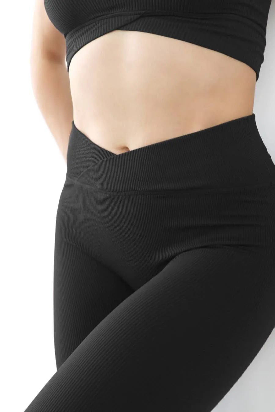Ribbed Crossover Waistband Leggings