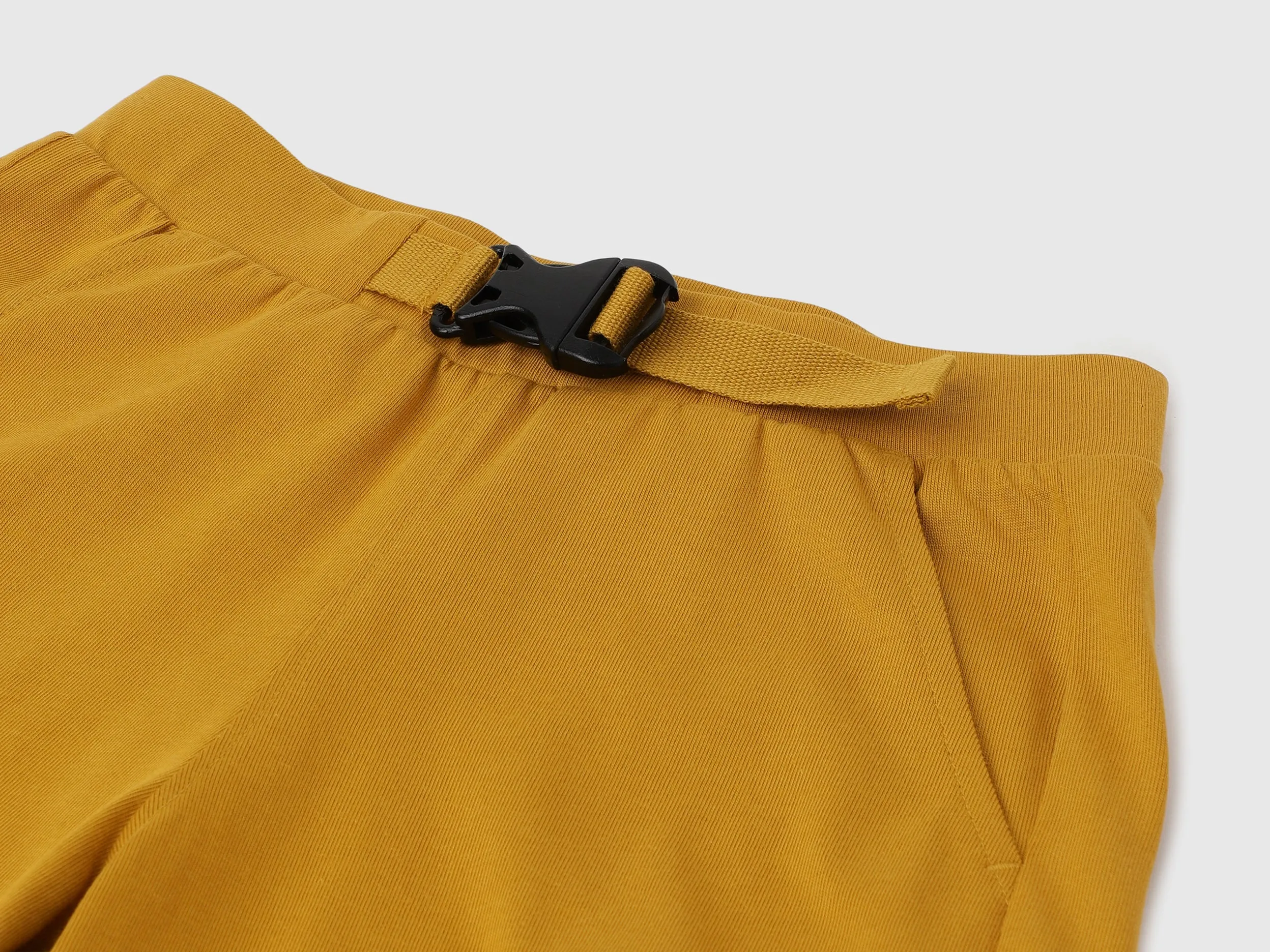 Solid Regular Fit Mid Rise Shorts