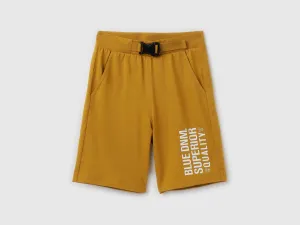 Solid Regular Fit Mid Rise Shorts