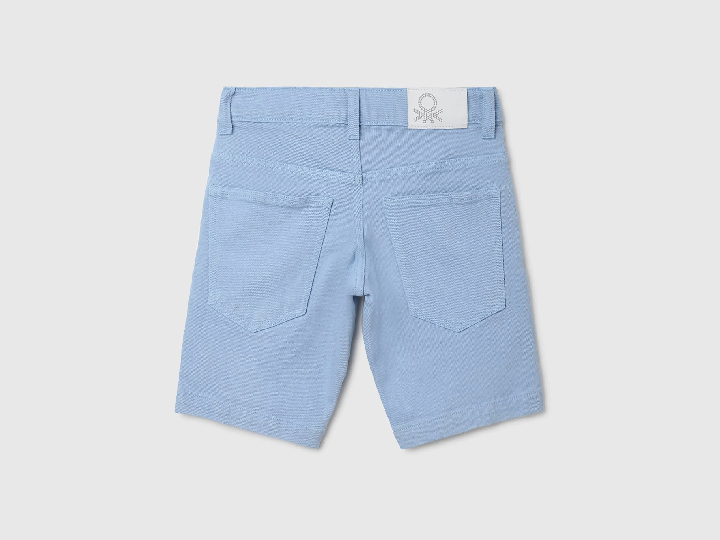 Solid Regular Fit Mid Rise Shorts
