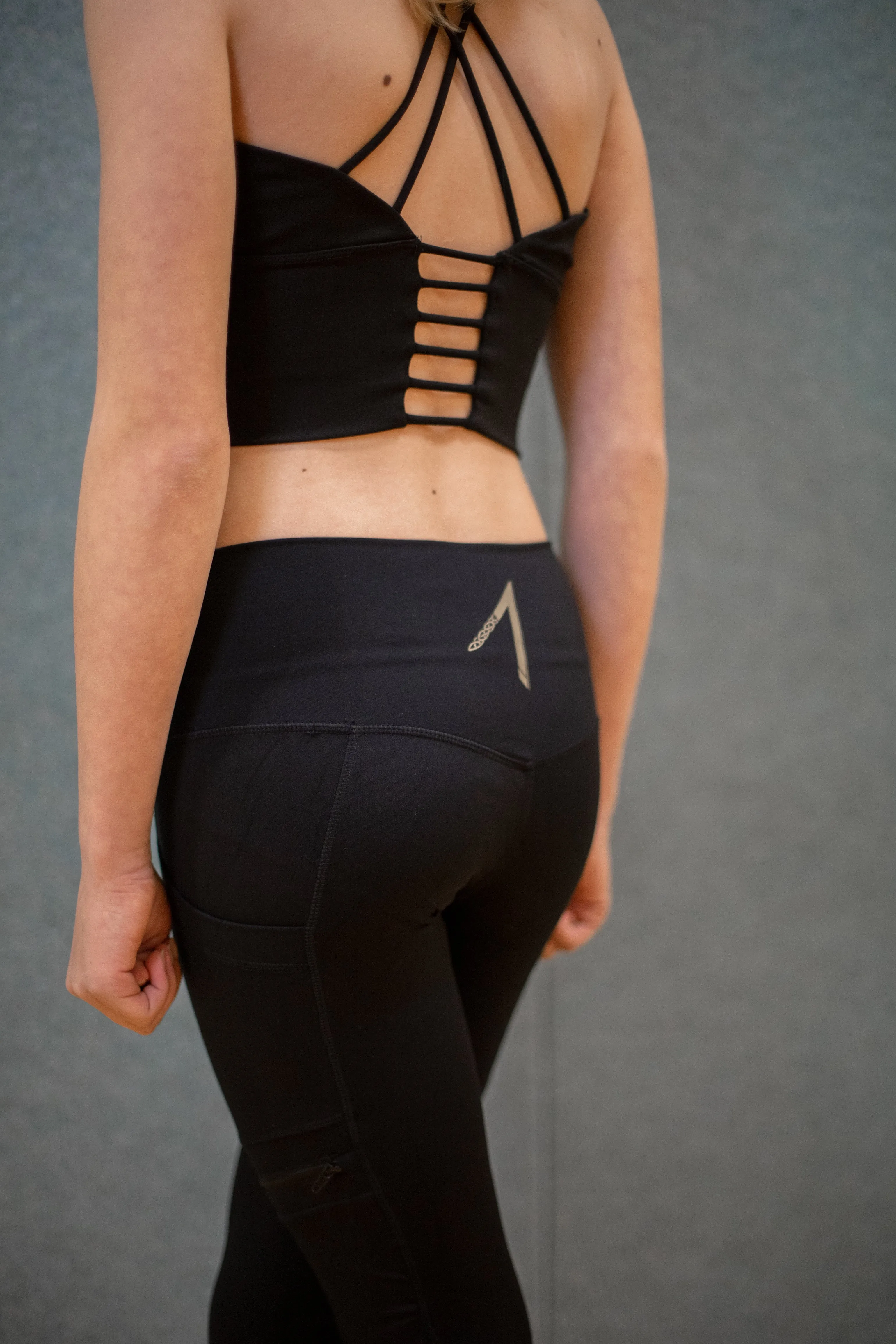 Strong Gold IrishDance Leggings, See-proof dark black, Pockets