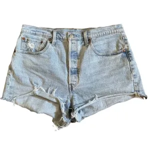 Super cute Levi’s 510 Hugh rise distressed jean shorts size 31