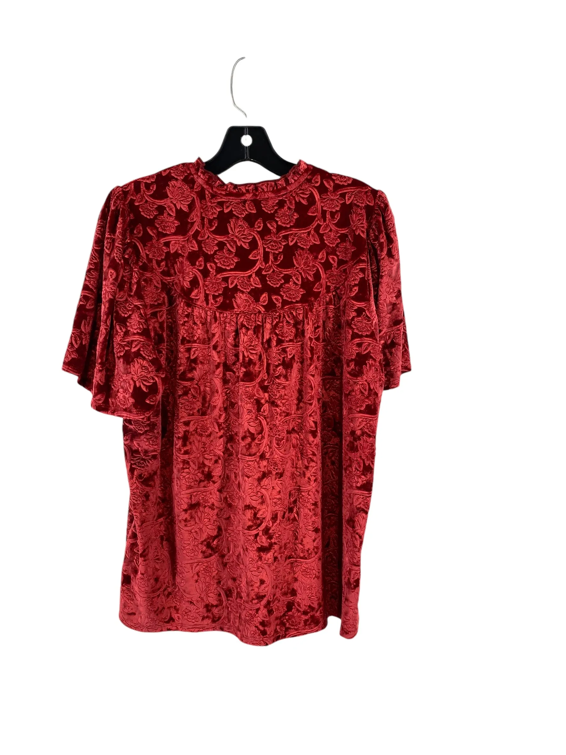 Top Short Sleeve By Clothes Mentor In Red, Size: S