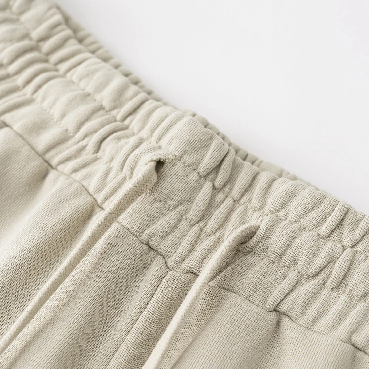 Vintage Raw-Hem Short Pants