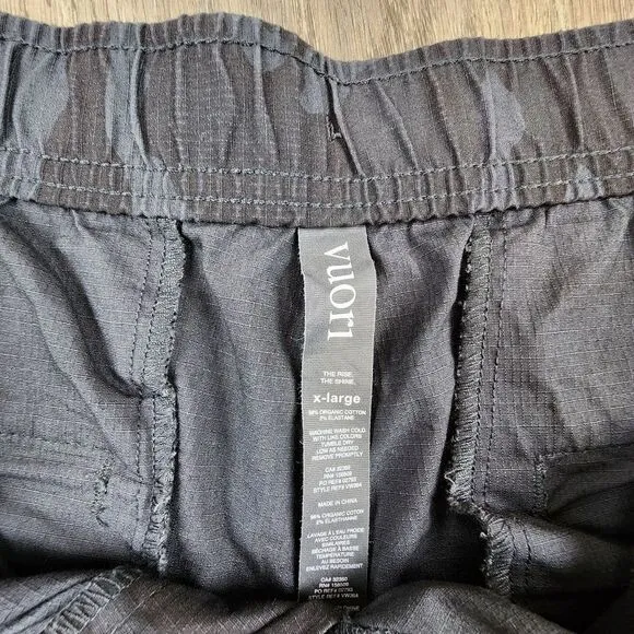 Vuori Ripstop Camo Shorts size XL
