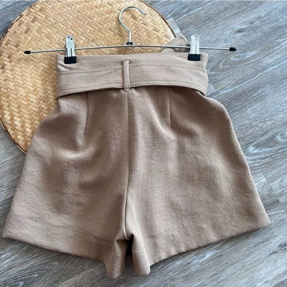 Wilfred paper bag high rise shorts women’s size 00