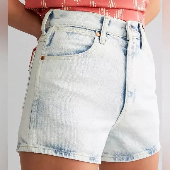 Wrangler 30 Shorts High Rise Festival Short in Be The Storm 5 pockets NWT