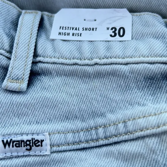 Wrangler 30 Shorts High Rise Festival Short in Be The Storm 5 pockets NWT