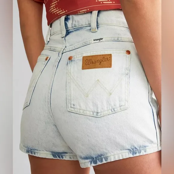 Wrangler 30 Shorts High Rise Festival Short in Be The Storm 5 pockets NWT
